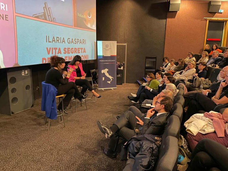 9c543dd9-306d-4702-ae58-d79d431dd0de